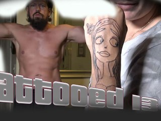 татуированная 13 - порнозвезда Джейми Стоун делает татуировки