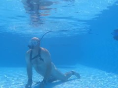 Underwater stockade 