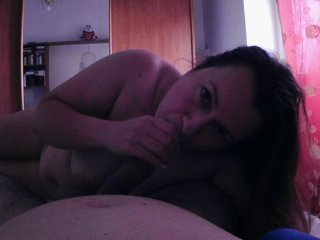 POV Anais Fa Un Intenso Pompino Sul Letto e Riceve_Una Bella Schizzata inCambio