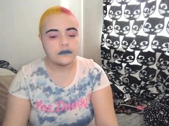 PUNK TOMBOY SMOKES CIGARETTE