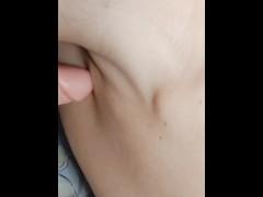 practicando para su primera mamada