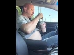 Piggy eats 1/2 pound sandwich and shake 