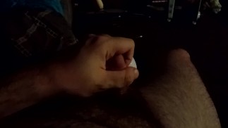 肖恩用肉灯揉搓着黑色内裤