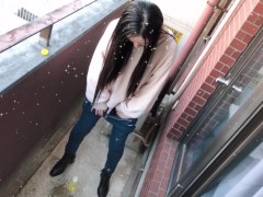 【中文字幕】女生站着也能尿尿!? 用玩具自慰💕日本美女小便, 户外 11/16