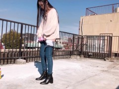 【中文字幕】女生站着也能尿尿!? 用玩具自慰💕日本美女小便, 户外 7/16