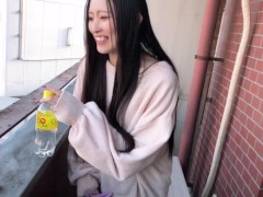 【中文字幕】女生站着也能尿尿!? 用玩具自慰💕日本美女小便, 户外 8/16