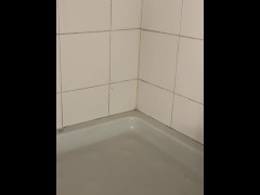 PEE EVERYWHERE!  - Screenshot 1 of 16 - Pee