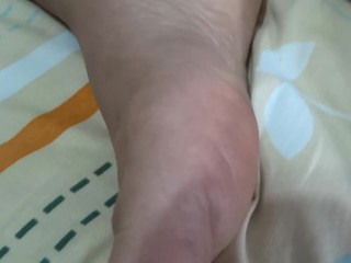 I exhibit my shemale hairy pussy after being penetrated by a huge cock