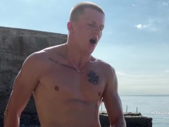 Публичный секс на пляже кончил внутрь горячей киски - Screenshot 15 of 16 - Butt