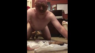 Piggy celebrates 450 subscribers 