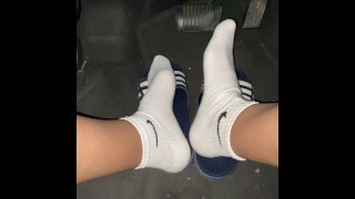 chaussettes nike // voiture chilling