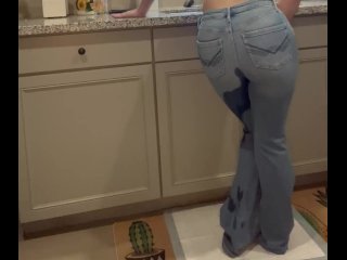 Washing dishes while DESPERATE ends in WETTING jeans 