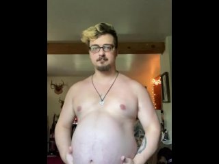 These shorts are getting tight 🐷