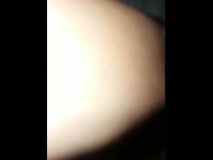 Esposa caliente masturbándose rasurada