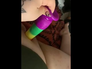 BBW Se Baise Avec un Gode 🌈 Arc-en-ciel De 8 Pouces *PAS DE SON*