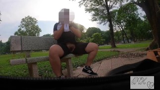 Тизер — После моей пробежки! Волосатая Киска Парк Скамейка Без Промежности Вспышка