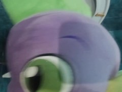 Spike dragon Peeing#2