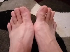 Feet feet