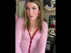 Handsfree cumming from shemale with big cock - Screenshot 3 of 16 - Petite