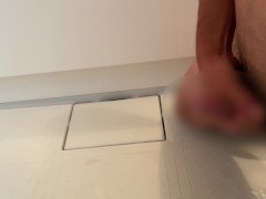 精液をだしたいのでオナニーをしなければならない。 - Screenshot 1 of 16 - Small Cock