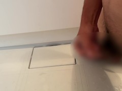 精液をだしたいのでオナニーをしなければならない。 - Screenshot 11 of 16 - Small Cock