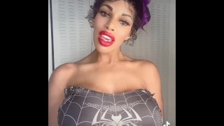 La sexy Villian Venom 