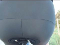 Dicker Arsch auf dem Fahrradsattel 1 - Screenshot 5 of 16 - Hairy