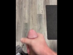 Lunch break rub  - Screenshot 8 of 16 - Solo Male