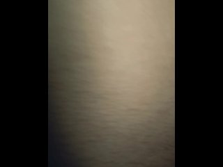 Latina morena cachonda, mi hermanastra y yo estamos solos en casa