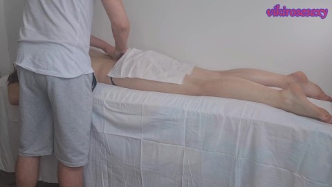 orgazm na prawdziwej sesji masażu