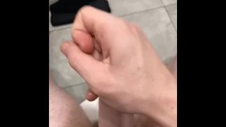 Io che mi masturbo per farti vedere. 