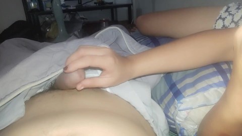 my step sister likes to play and suck my cock
