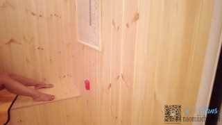 I had creampie sex with a big butt beauty girl getting covered in sweat in the sauna.