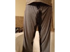 Pee Compilation - Screenshot 15 of 16 - Naughty Piss