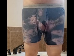 Wetting - Screenshot 14 of 16 - Pee