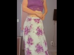 Milf pawg twerks in the kitchen in pretty skirt while family is in the next room