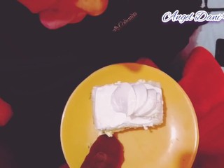  comiendo Pastel De Mi Polla