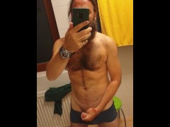 Getting touchy in the bathroom