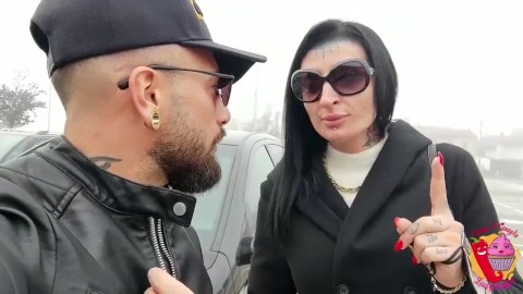 Il primo video di White Medusa con Ladymuffin And Tommy A canaglia ( Lesbo e Threesom )