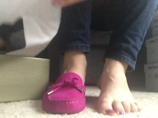 foot fetish, shoeplay, feet fetish, cute feet