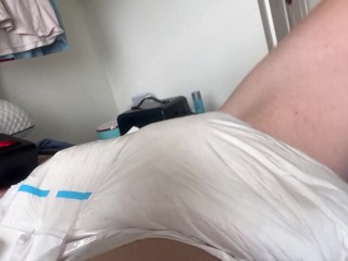 Venus 2000 Stroking in Diaper