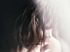 BRIXTN - Děvka - Screenshot 15 of 16 - Cry