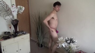 Джок из колледжа Маоло рассказывает о мужской форме и парнях в Delta Psy!