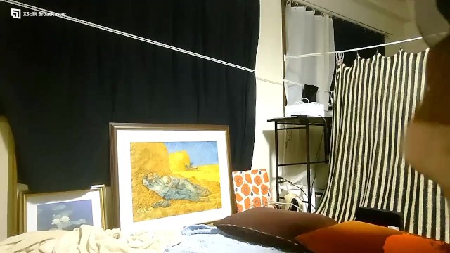 生配信の様子【顔の近くまで寄って接写で見せるね】