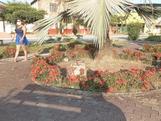 escort lady provides her services for 500 dollars in the park