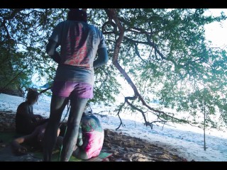 另类女孩 SHIBARI - 户外公共 Kinbaku 绳索游戏动作与纹身 TEENS - 束缚