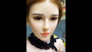 Fabbrica di bambole del sesso Tiktok PMV, riprese dal vivo di bambole del sesso bionde, video di bam