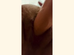 Horny and alone - Screenshot 10 of 16 - Horny Girl