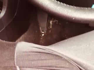 Irish milf fingers herself in risky public car masterbation !! ☘️🇮🇪☘️