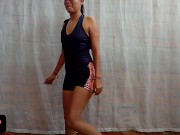 Preview 2 of 🏋️‍♀️ Sexy Colombiana es fornicada por su entrenador mientras levanta pesas 😈😈